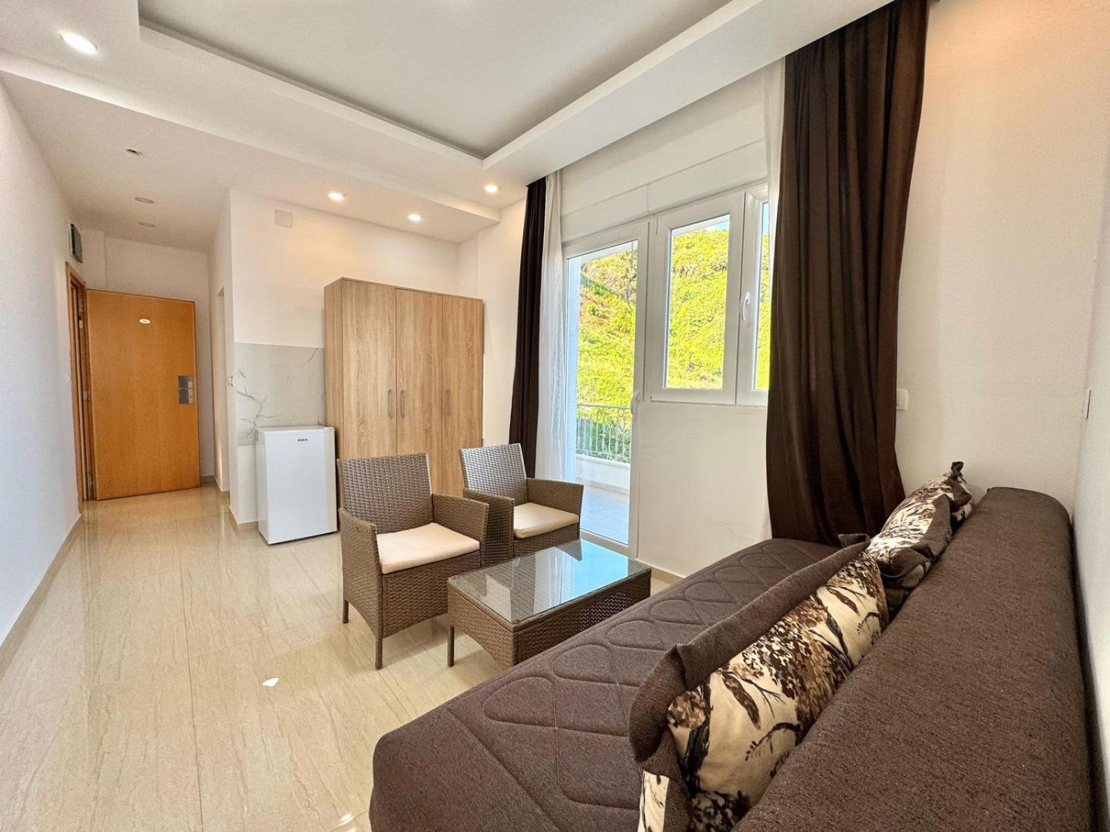 Beachfront Hotel Palma - Jaz Budva Buitenkant foto