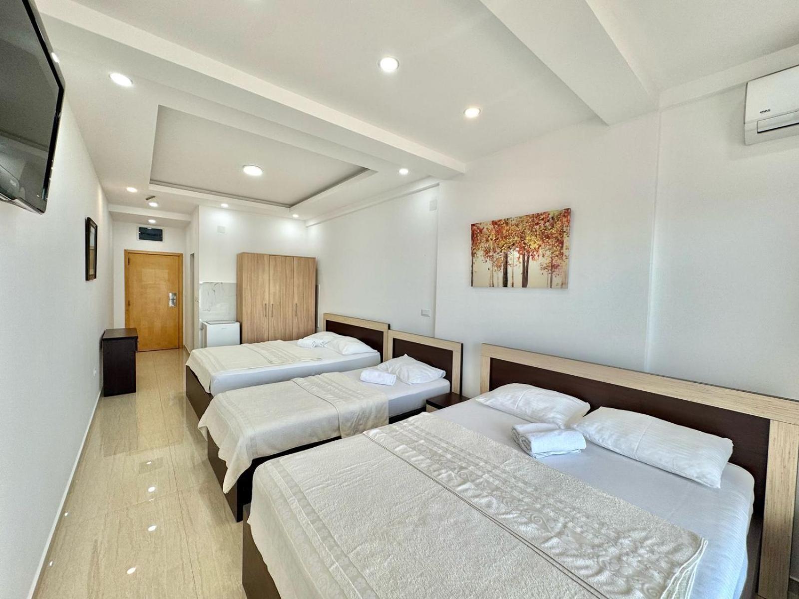 Beachfront Hotel Palma - Jaz Budva Buitenkant foto