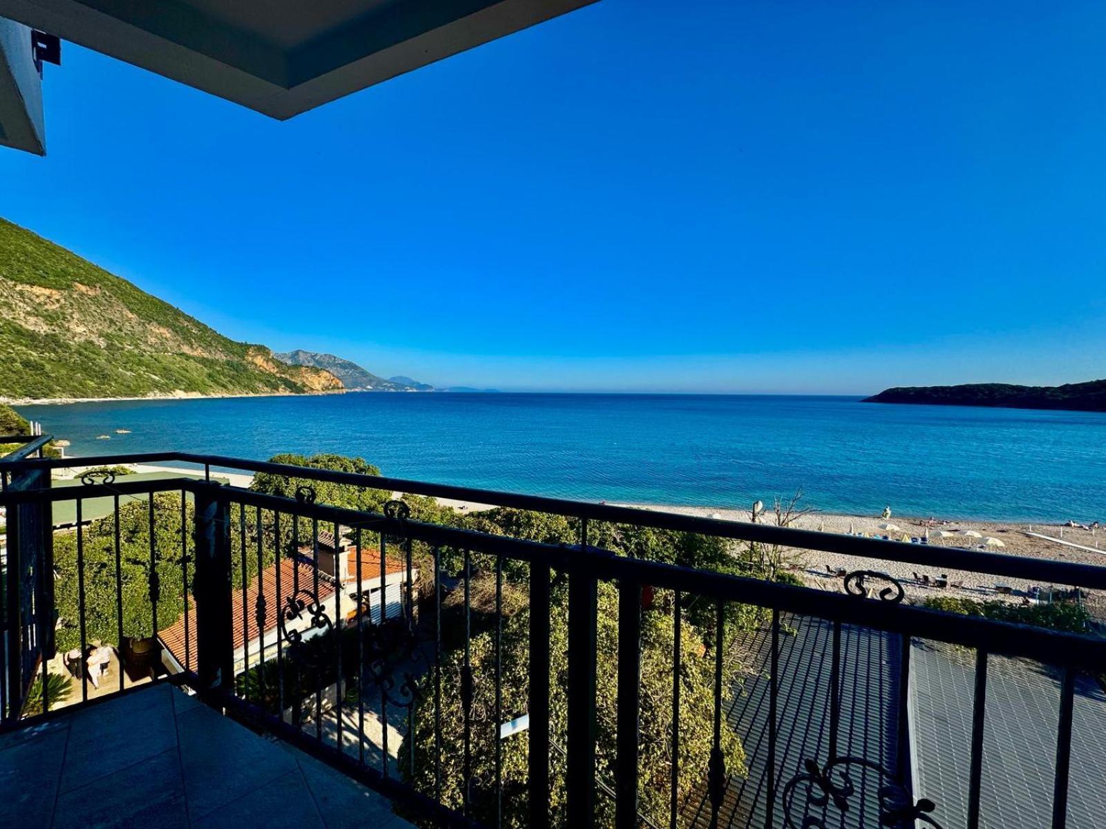 Beachfront Hotel Palma - Jaz Budva Buitenkant foto