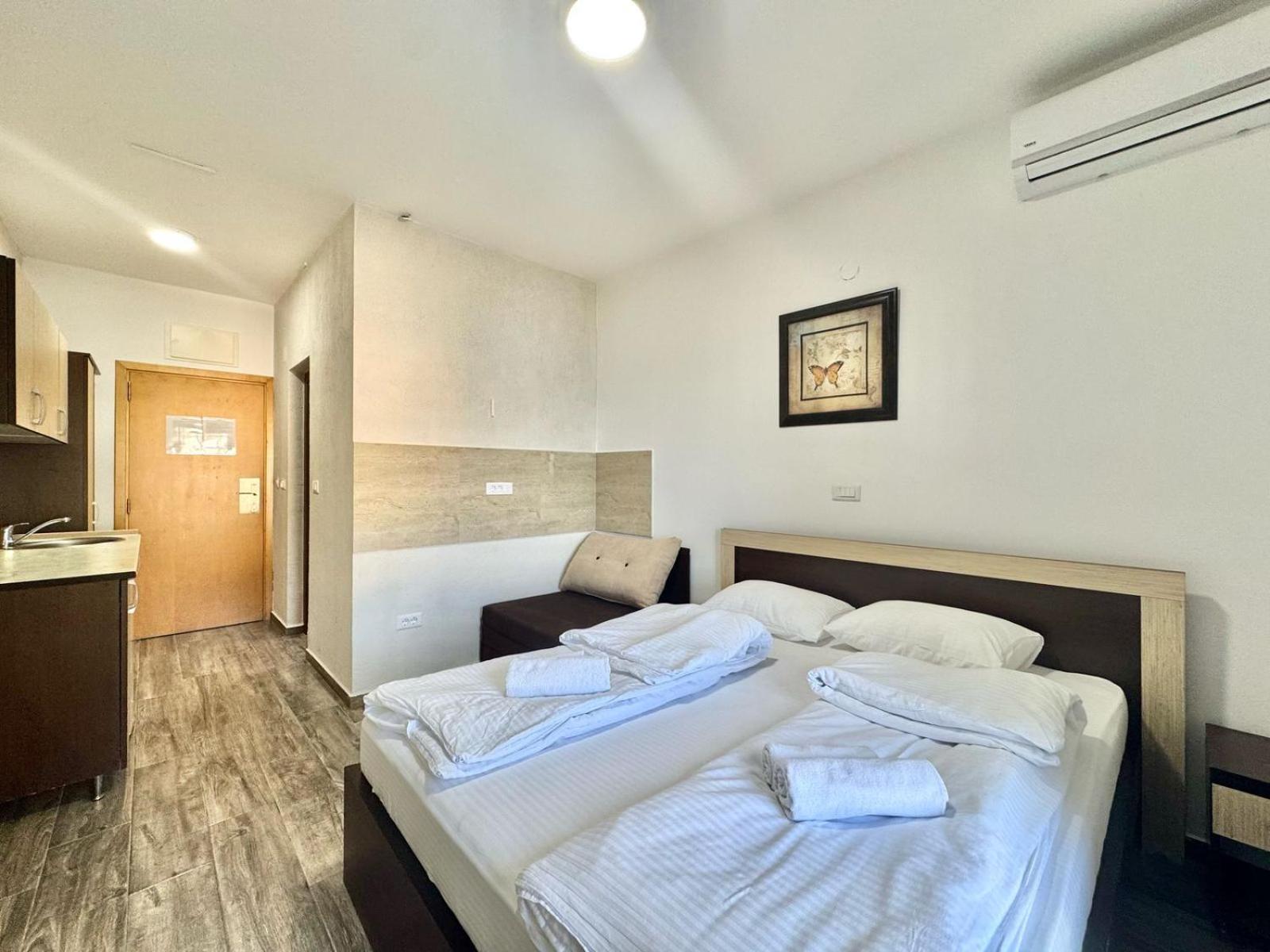 Beachfront Hotel Palma - Jaz Budva Buitenkant foto